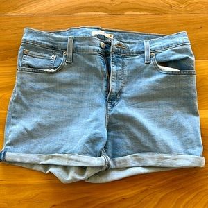 Levi women’s blue jean shorts